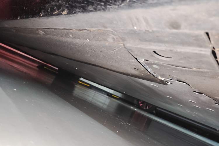 Used Li Auto MEGA 2024 Ultra Model Chassis Front Right