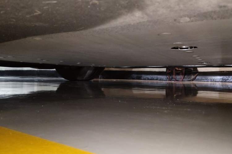 Used Li Auto MEGA 2024 Ultra Model Chassis Front Right