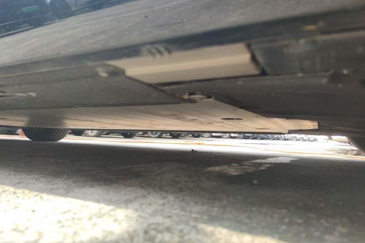 Used Li Auto MEGA 2024 Ultra Model Chassis Rear Left
