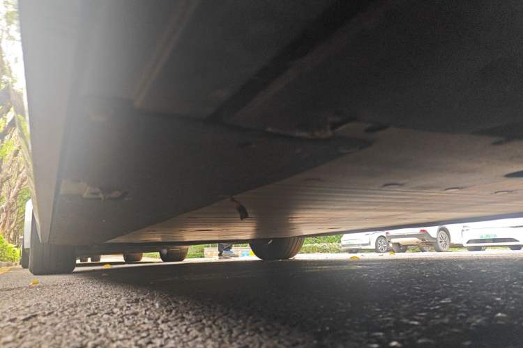 Used Li Auto MEGA 2024 Ultra Model Chassis Rear Left