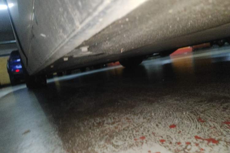 Used Li Auto MEGA 2024 Ultra Model Chassis Rear Left