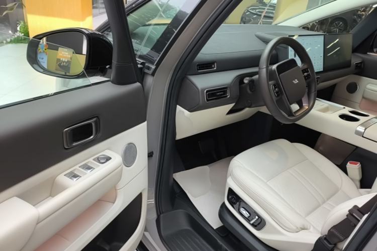Used Li Auto MEGA 2024 Ultra Model Driver Seat