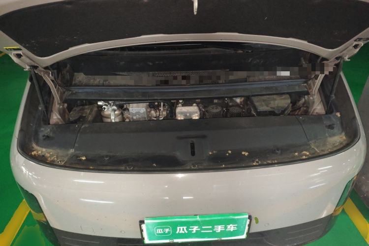Used Li Auto MEGA 2024 Ultra Model Engine Bay