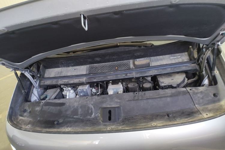 Used Li Auto MEGA 2024 Ultra Model Engine Bay