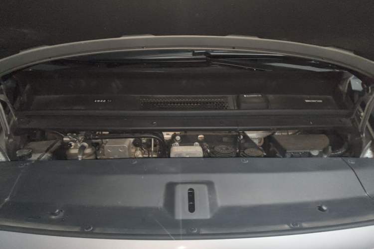 Used Li Auto MEGA 2024 Ultra Model Engine Bay