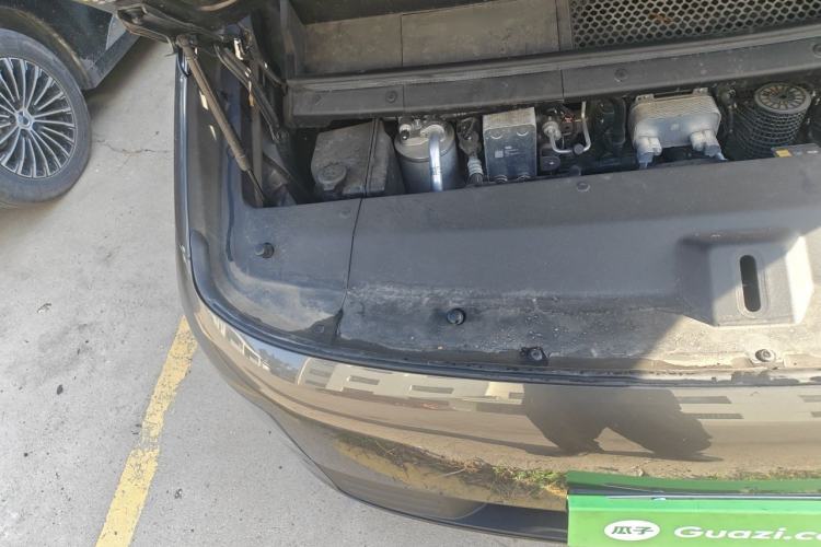 Used Li Auto MEGA 2024 Ultra Model Engine Bay Right