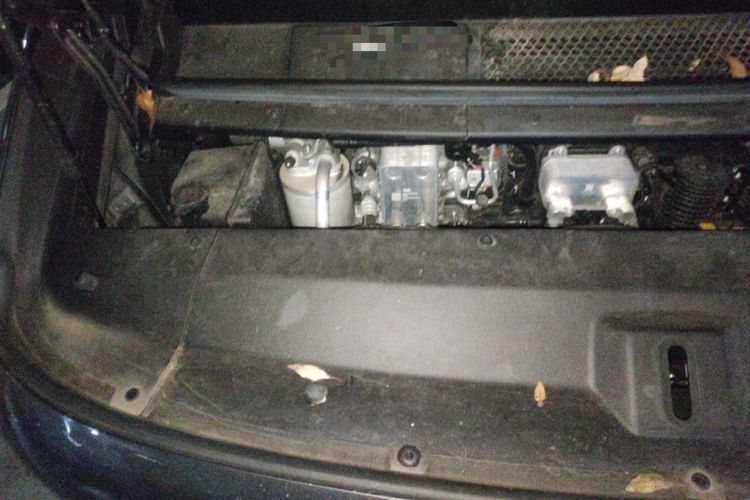 Used Li Auto MEGA 2024 Ultra Model Engine Bay Right