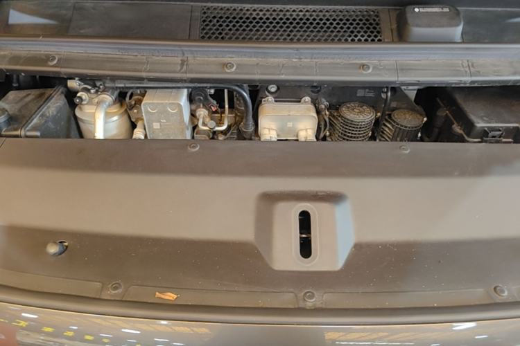 Used Li Auto MEGA 2024 Ultra Model Engine Bay