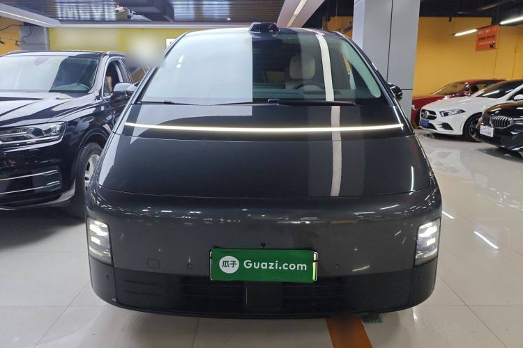 Used Li Auto MEGA 2024 Ultra Model Exterior 1