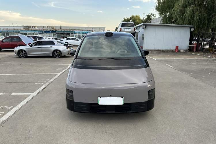 Used Li Auto MEGA 2024 Ultra Model Exterior 1