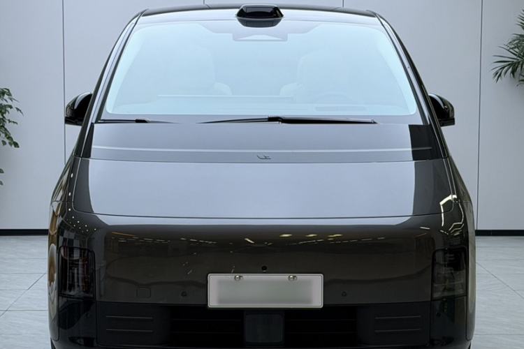 Used Li Auto MEGA 2024 Ultra Model Exterior 3