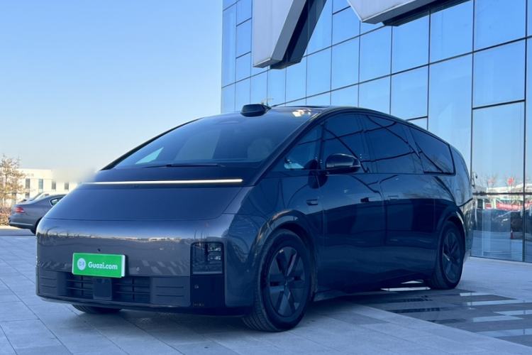 Used Li Auto MEGA 2024 Ultra Model Exterior 3
