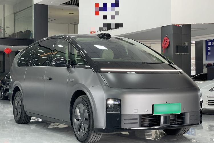 Used Li Auto MEGA 2024 Ultra Model Exterior 3