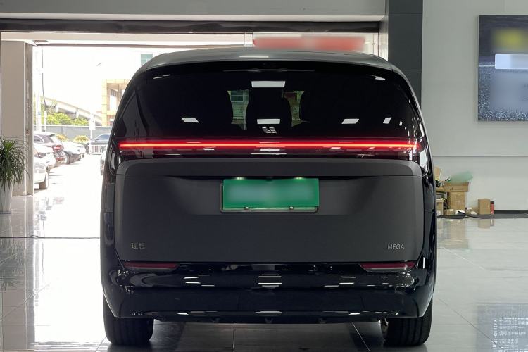 Used Li Auto MEGA 2024 Ultra Model Exterior 5