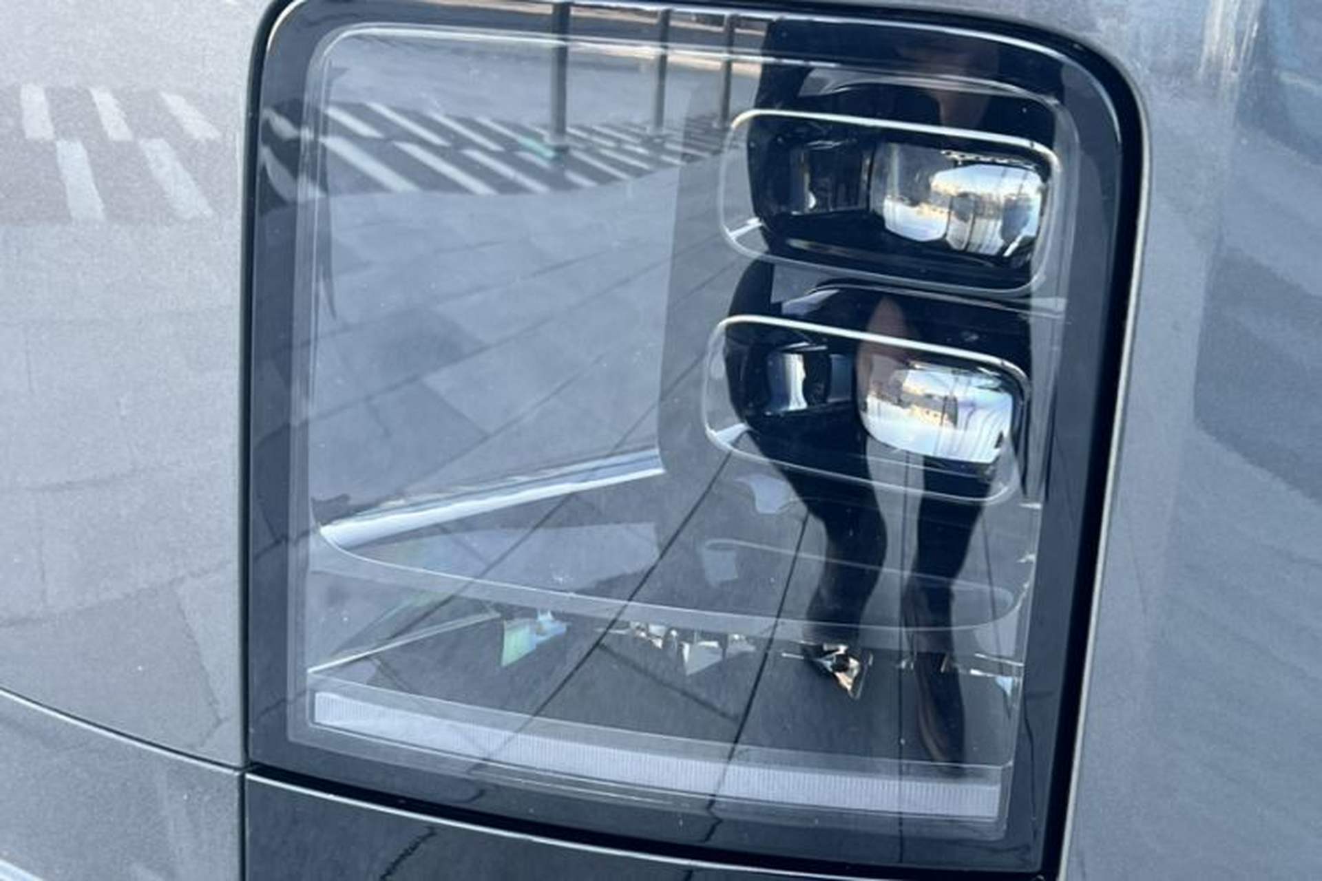 Used Li Auto MEGA 2024 Ultra Model Exterior 6