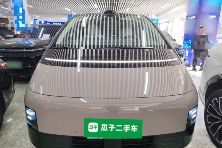 Used Li Auto MEGA 2024 Ultra Model Front