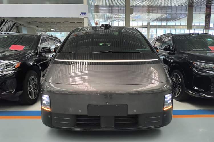 Used Li Auto MEGA 2024 Ultra Model Front