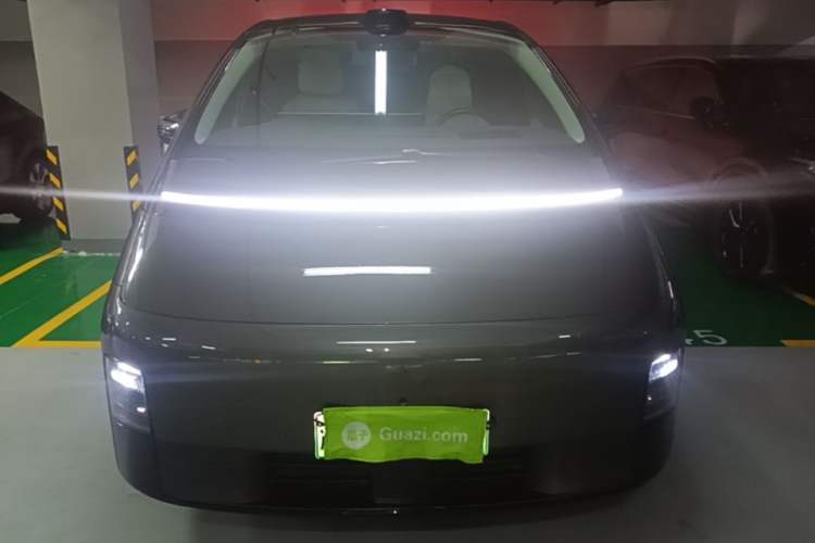 Used Li Auto MEGA 2024 Ultra Model Front