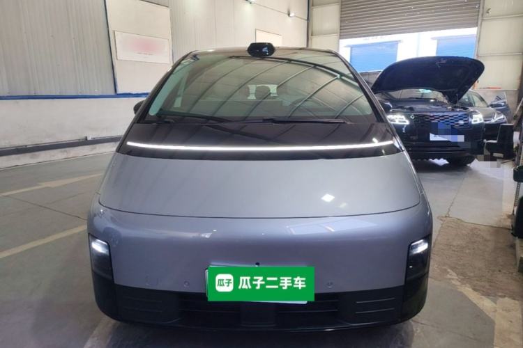 Used Li Auto MEGA 2024 Ultra Model Front