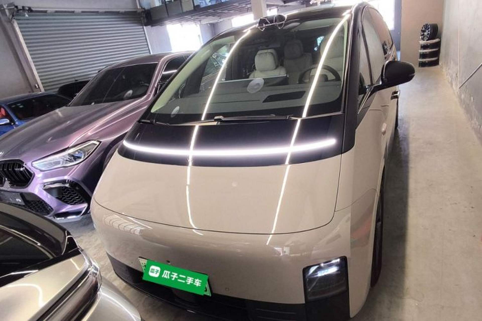 Used Li Auto MEGA 2024 Ultra Model Front