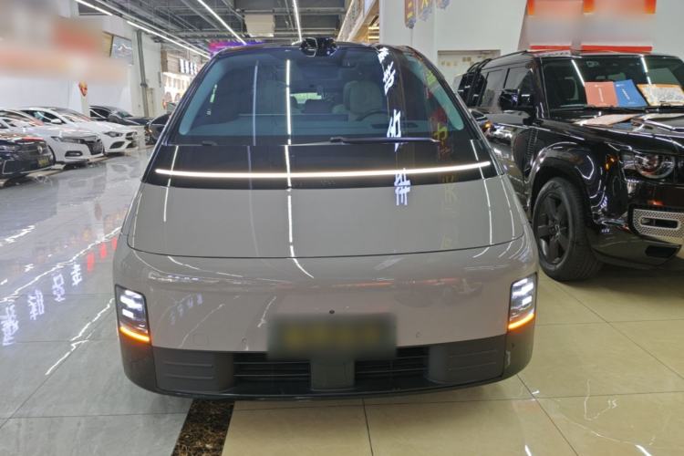 Used Li Auto MEGA 2024 Ultra Model Front