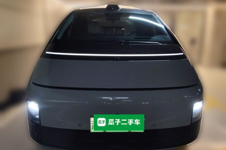 Used Li Auto MEGA 2024 Ultra Model Front