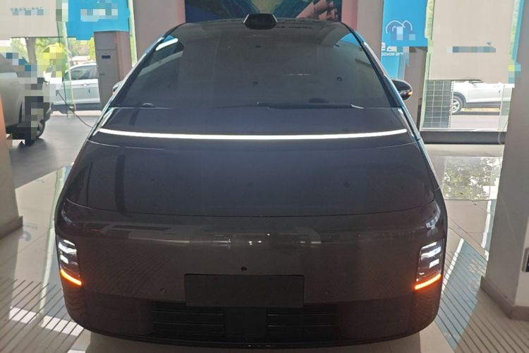 Used Li Auto MEGA 2024 Ultra Model Front