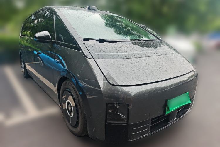 Used Li Auto MEGA 2024 Ultra Model Front Right 45 Deg