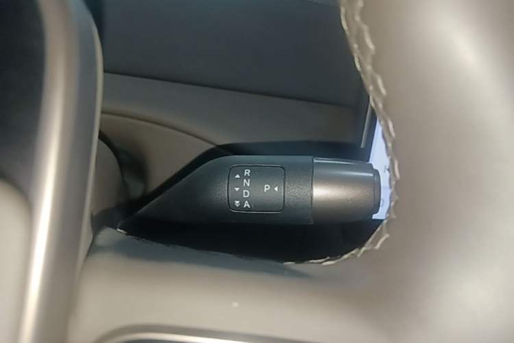 Used Li Auto MEGA 2024 Ultra Model Gear Lever