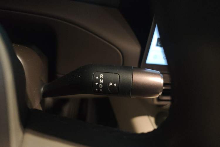 Used Li Auto MEGA 2024 Ultra Model Gear Lever