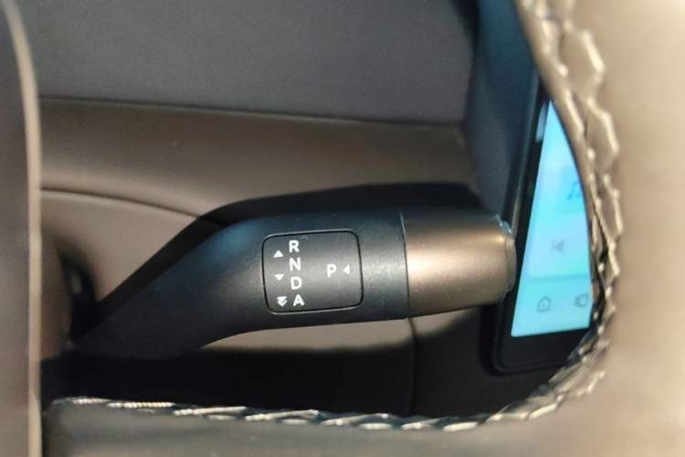 Used Li Auto MEGA 2024 Ultra Model Gear Lever
