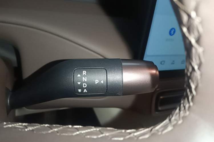 Used Li Auto MEGA 2024 Ultra Model Gear Lever