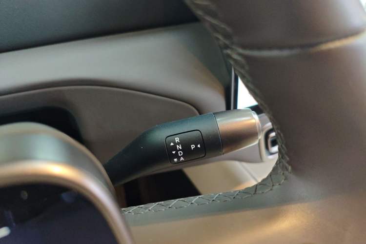 Used Li Auto MEGA 2024 Ultra Model Gear Lever