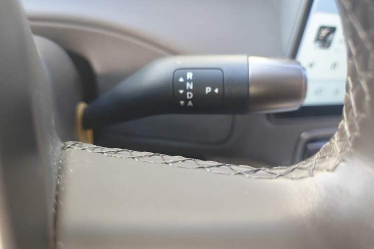 Used Li Auto MEGA 2024 Ultra Model Gear Lever