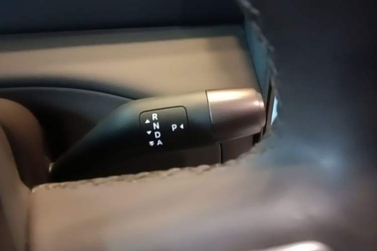 Used Li Auto MEGA 2024 Ultra Model Gear Lever