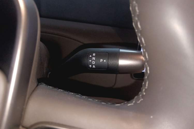 Used Li Auto MEGA 2024 Ultra Model Gear Lever