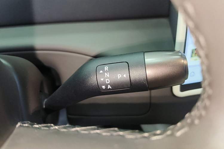 Used Li Auto MEGA 2024 Ultra Model Gear Lever