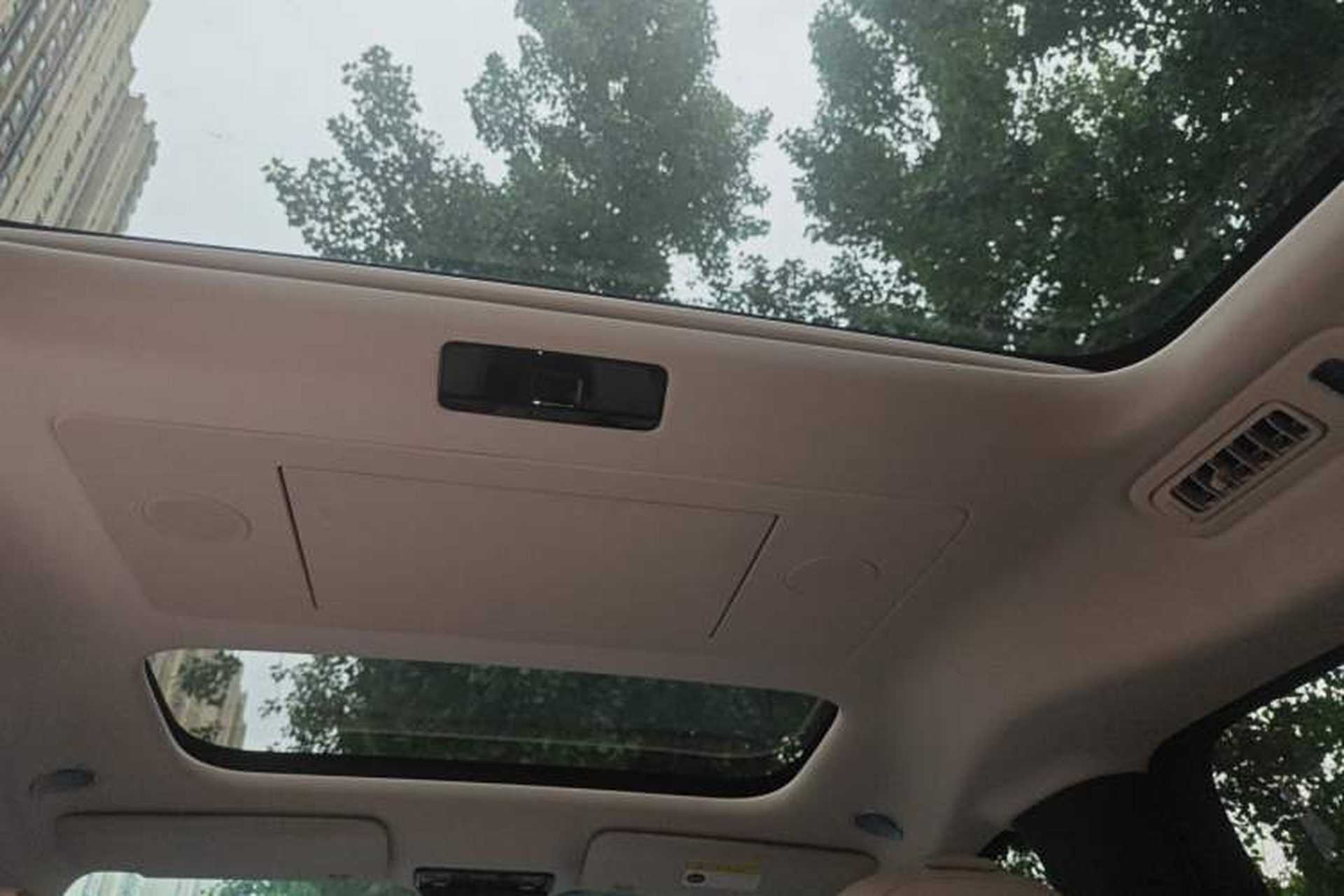 Used Li Auto MEGA 2024 Ultra Model Headliner