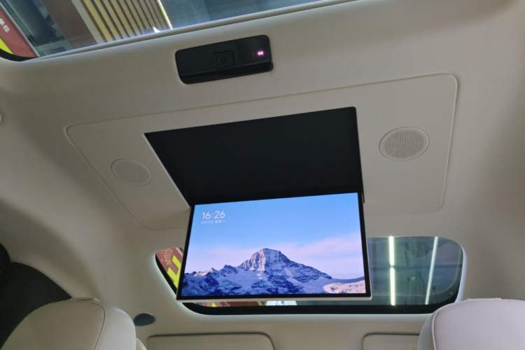 Used Li Auto MEGA 2024 Ultra Model Headliner