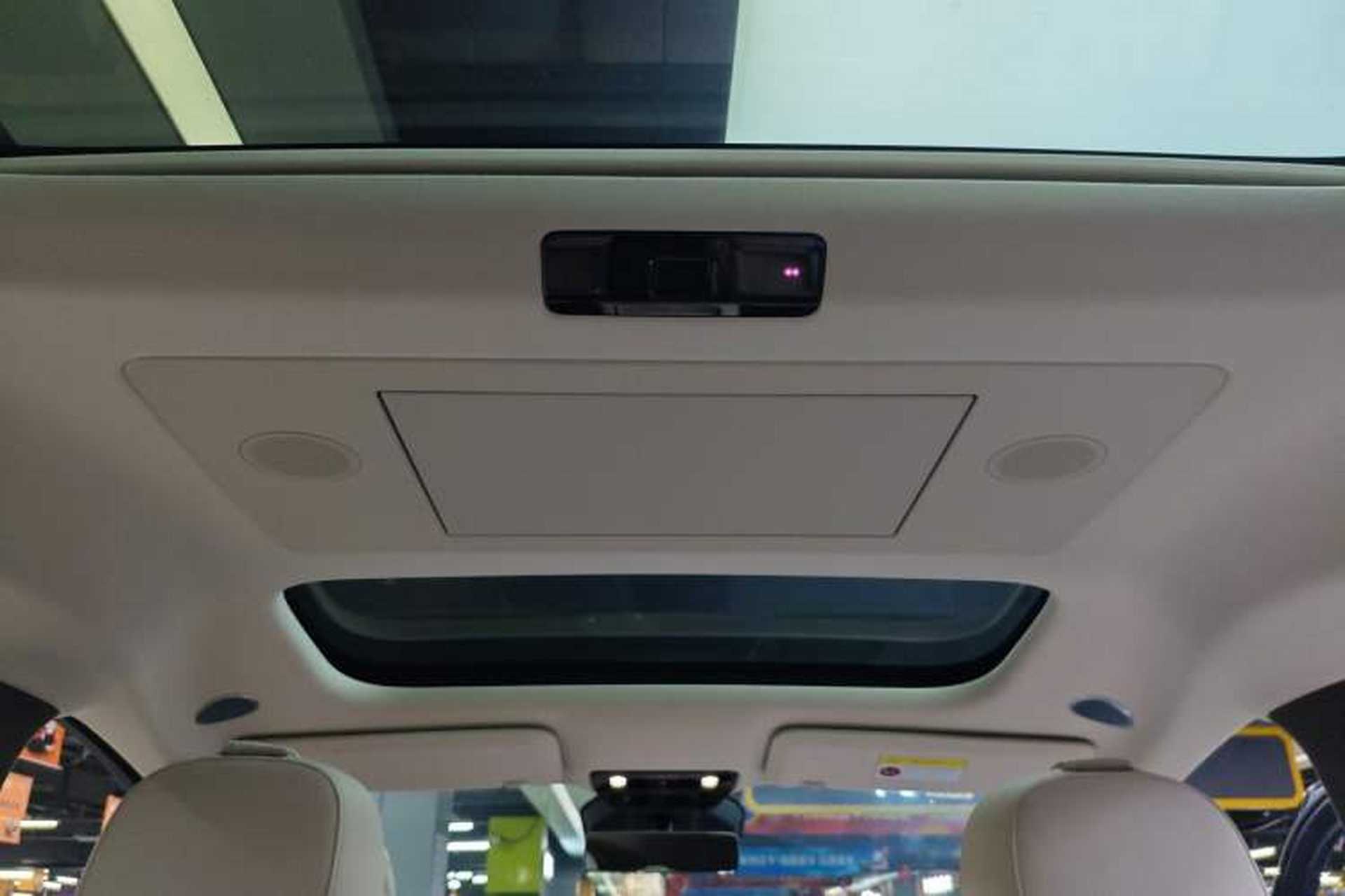 Used Li Auto MEGA 2024 Ultra Model Headliner