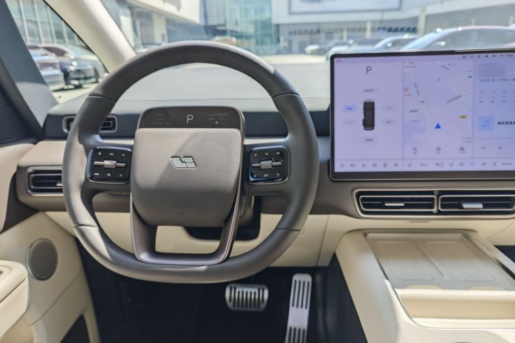 Used Li Auto MEGA 2024 Ultra Model Interior 3