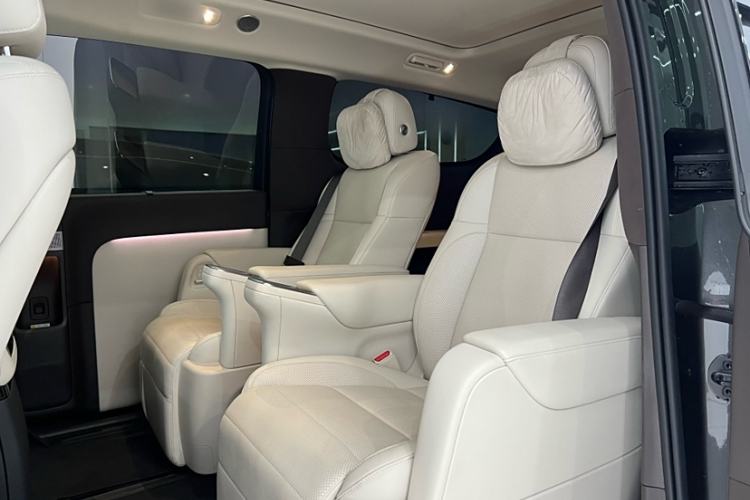 Used Li Auto MEGA 2024 Ultra Model Interior 3