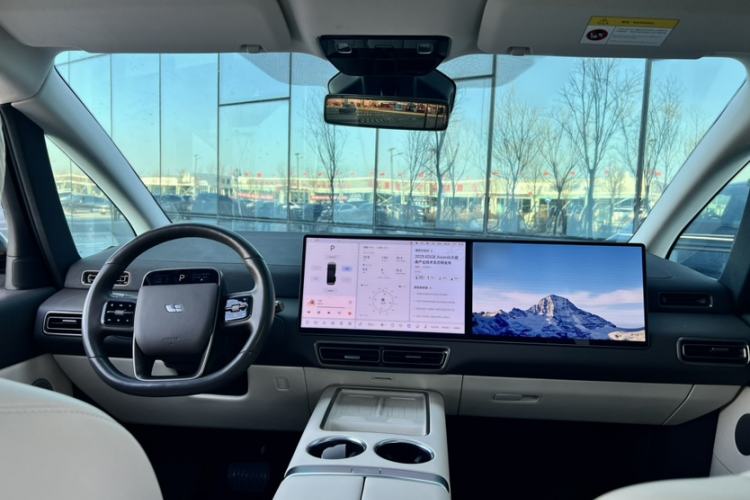 Used Li Auto MEGA 2024 Ultra Model Interior 3