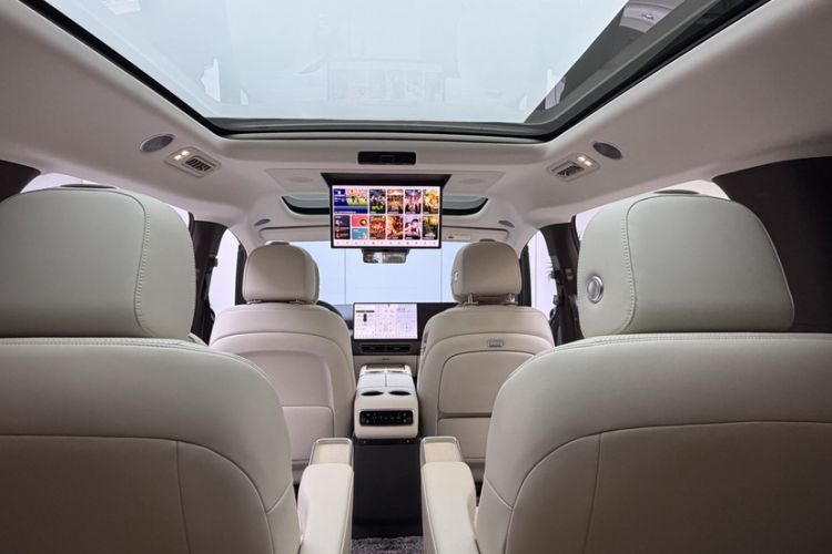 Used Li Auto MEGA 2024 Ultra Model Interior 5