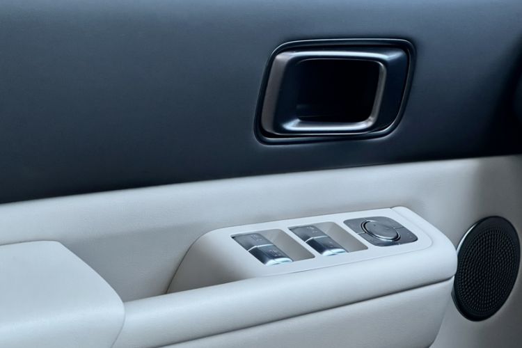 Used Li Auto MEGA 2024 Ultra Model Interior 8