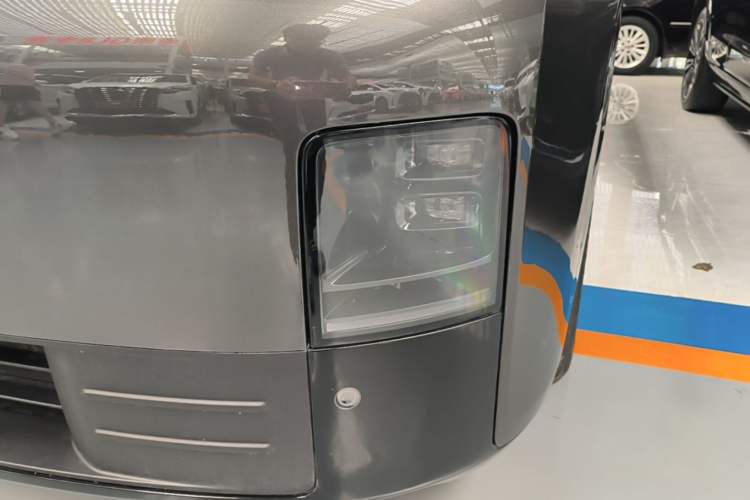 Used Li Auto MEGA 2024 Ultra Model Left Front Headlight