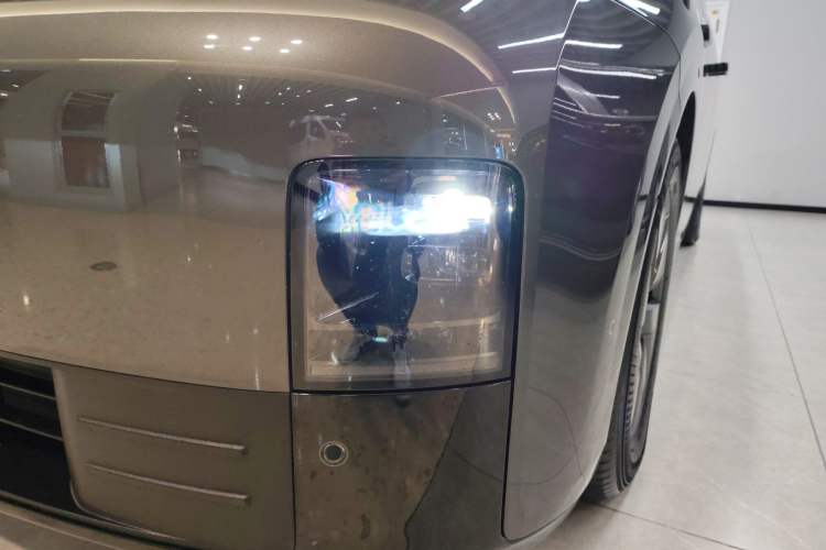 Used Li Auto MEGA 2024 Ultra Model Left Front Headlight