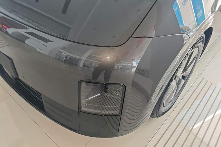 Used Li Auto MEGA 2024 Ultra Model Left Front Headlight