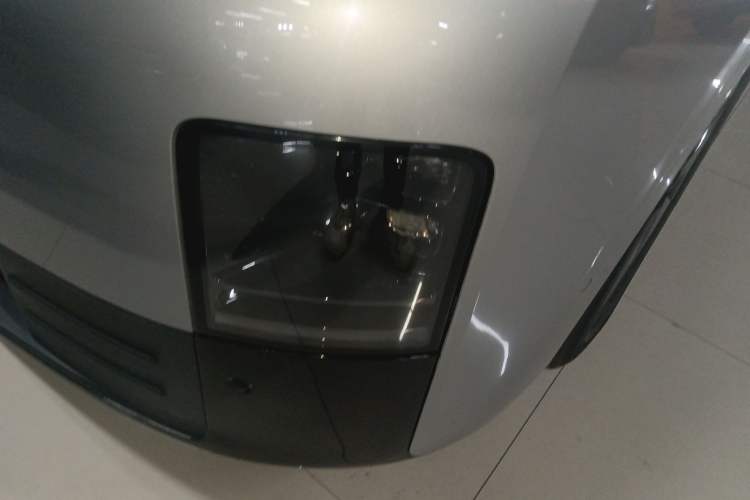 Used Li Auto MEGA 2024 Ultra Model Left Front Headlight