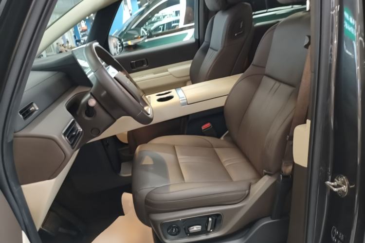 Used Li Auto MEGA 2024 Ultra Model Left Front Seat